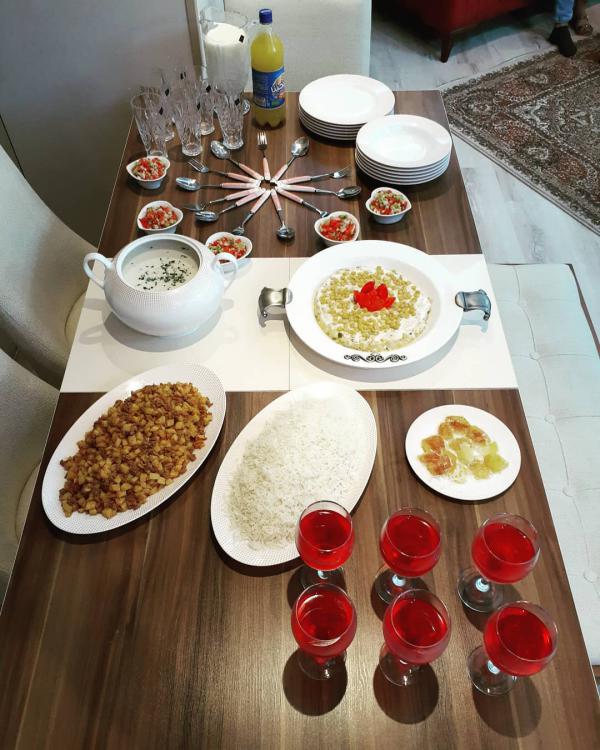 تزیین سالاد شیرازی