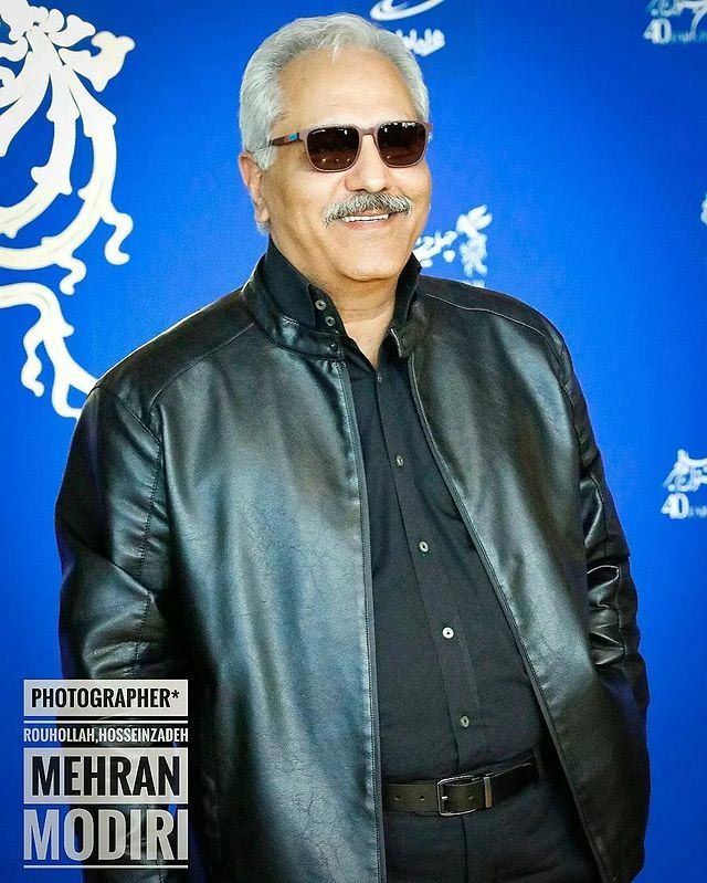 تیپ گنگ و لَش مهران مدیری در جشنواره فجر /عینک و جواب های کوبنده به داوران!