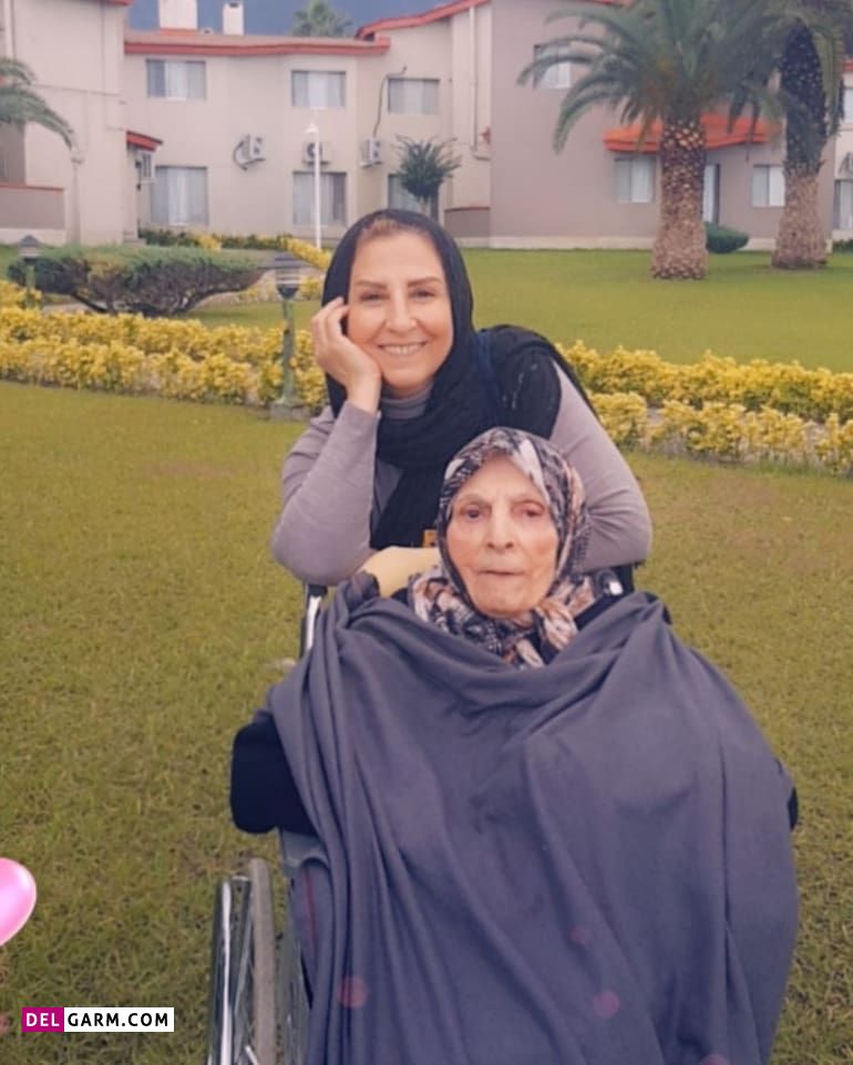 فوت مادر مرجانه گلچین