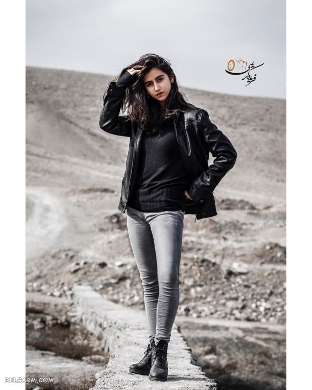 ژست عکس دخترانه در جاده ، ژست عکس توی جاده ، ژست عکس وسط جاده