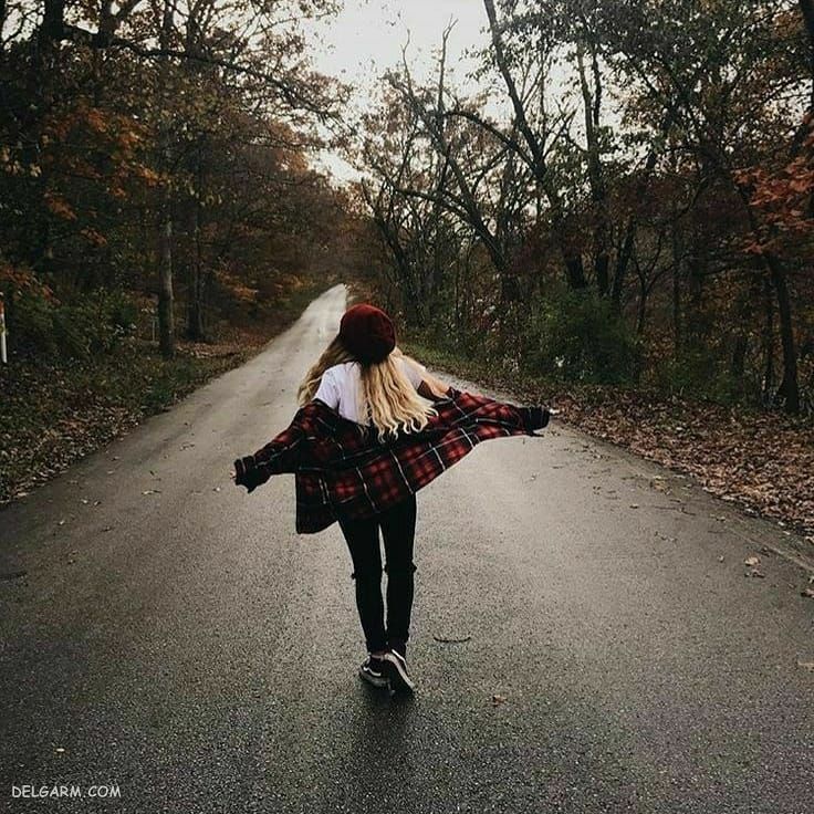 ژست عکس دخترانه در جاده ، ژست عکس توی جاده ، ژست عکس وسط جاده