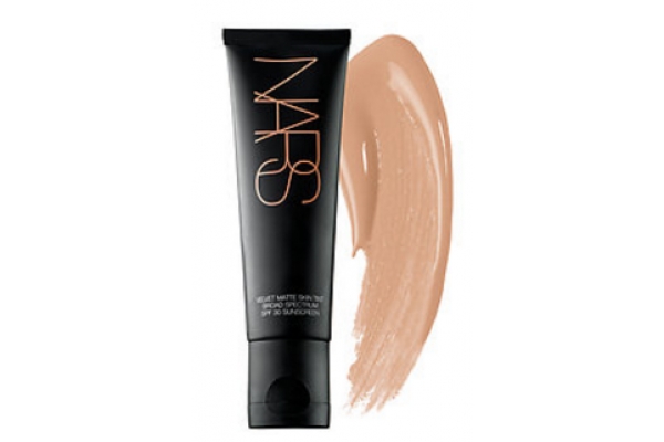 کرم پودر مات و مخملی نارس – NARS VELVET MATTE SKIN TINT BROAD SPECTRUM SPF30 MALAGA
