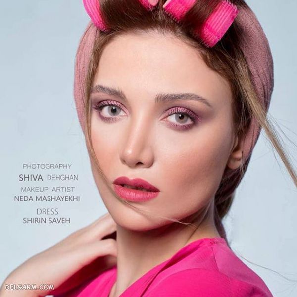 نگین پارسا خواننده و نوازنده