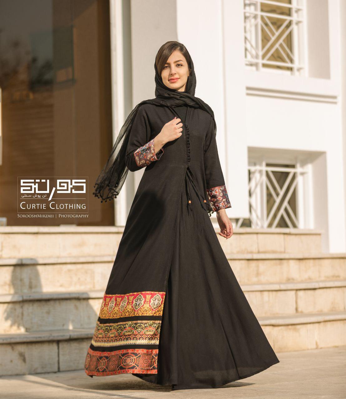 کورتی زنانه