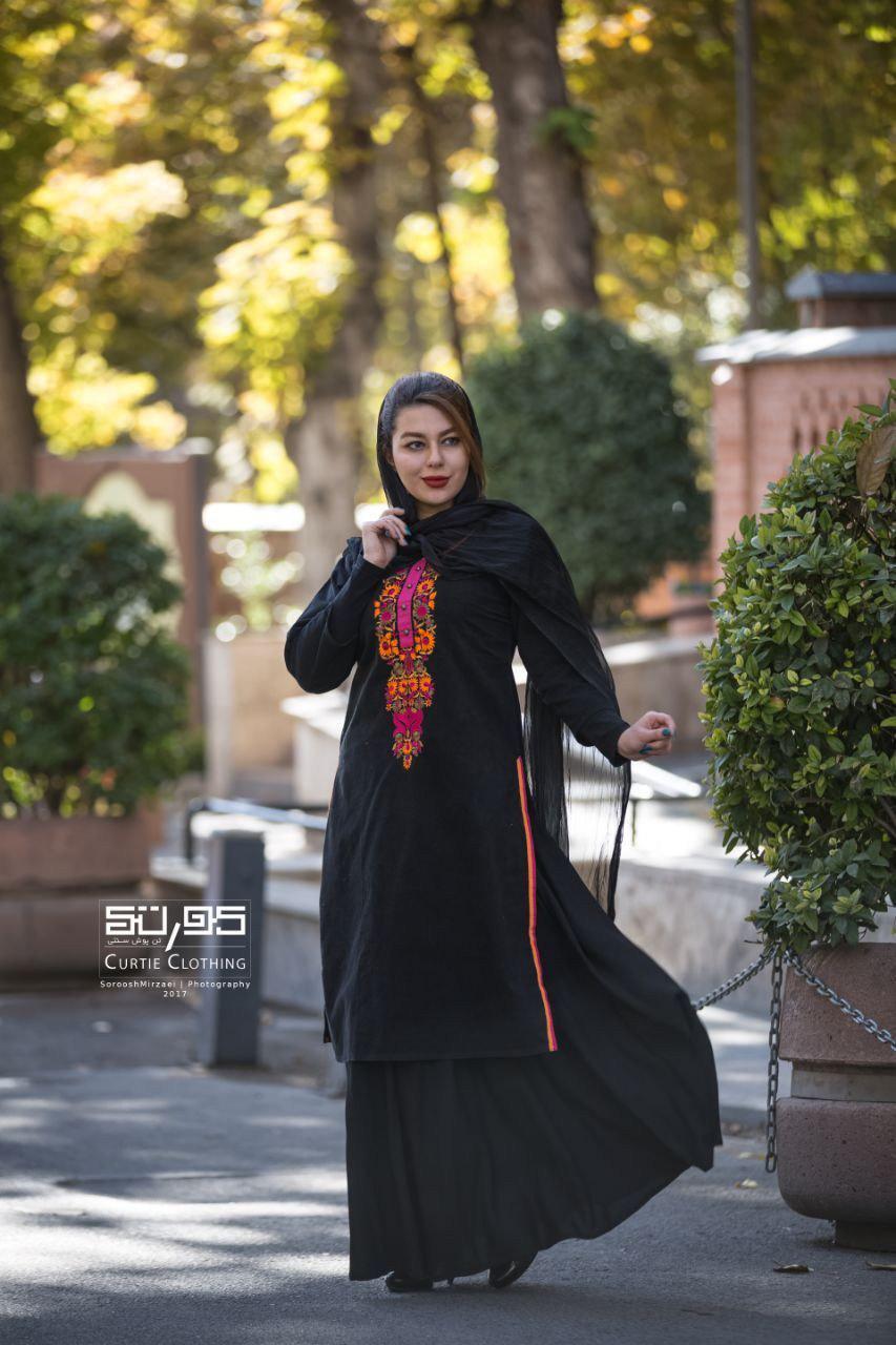 کورتی زنانه