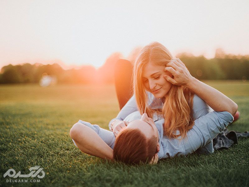 ژست عکس دونفره اسپرت و عاشقانه زیبا و جذاب - جدید 2018