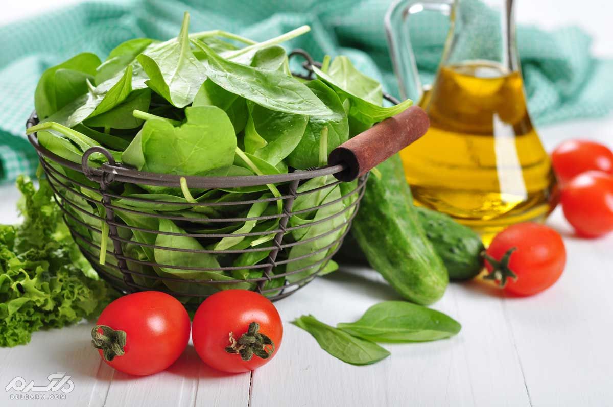 سالاد رژیمی گوجه فرنگی و اسفناج،دلگرم