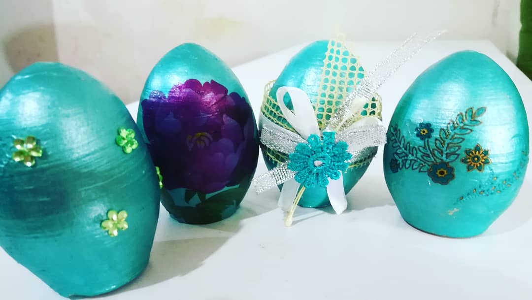 طرح های زیبای تخم مرغ سفره 7 سین ، دیزاین تخم مرغ سفره هفت سین ، نقاشی تخم مرغ سفره 7 سین ،عکس نقاشی کردن بر روی تخم مرغ سفره 7 سین ، طرح گل بر روی تخم مرغ سفره 7 سین،