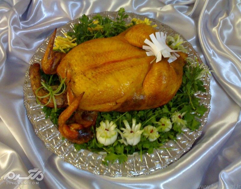 مدل تزیین مرغ سرخ شده خلاقانه و زیبا برای سفره های ایرانی
