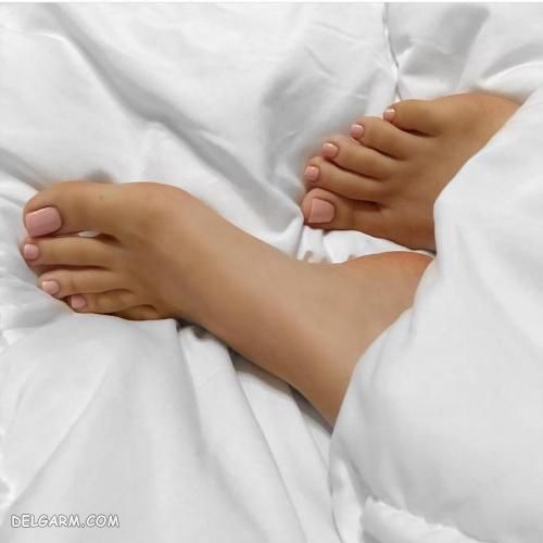 عکس پای لاک زده زیبا