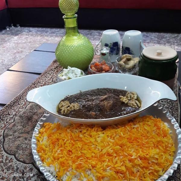 تزیین غذای فسنجون
