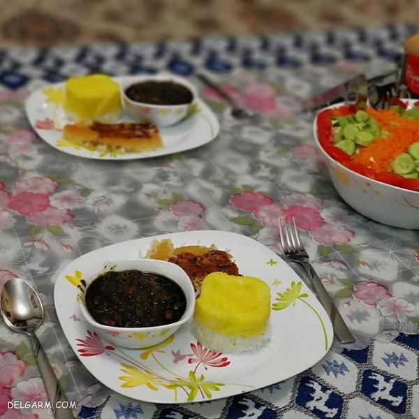 تزیین غذای قورمه سبزی