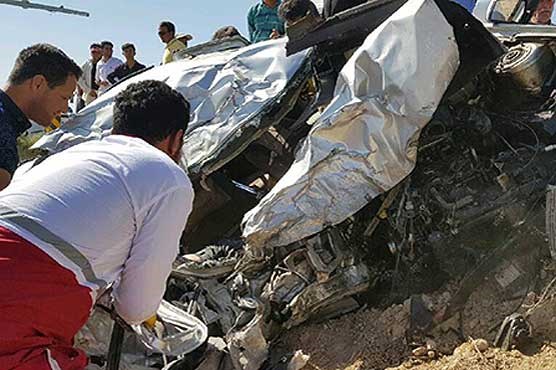سانجه دردناک تصادف در بزرگراه شیراز - خرامه + فیلم