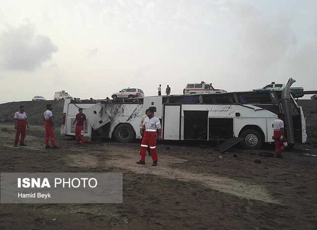 جزئیات حادثه واژگونی اتوبوس بندرعباس شیراز
