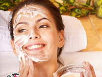 ماسک موز و عسل بهبود دهنده پوست و چین و چروک
