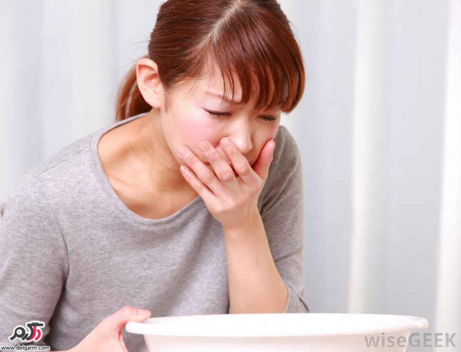 علائم و درمان استفراغ صفراوی