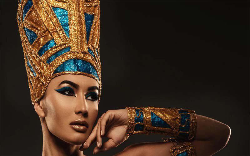 روایت باورنکردنی تاریخ، از لوازم آرایش به زبان موتنرو