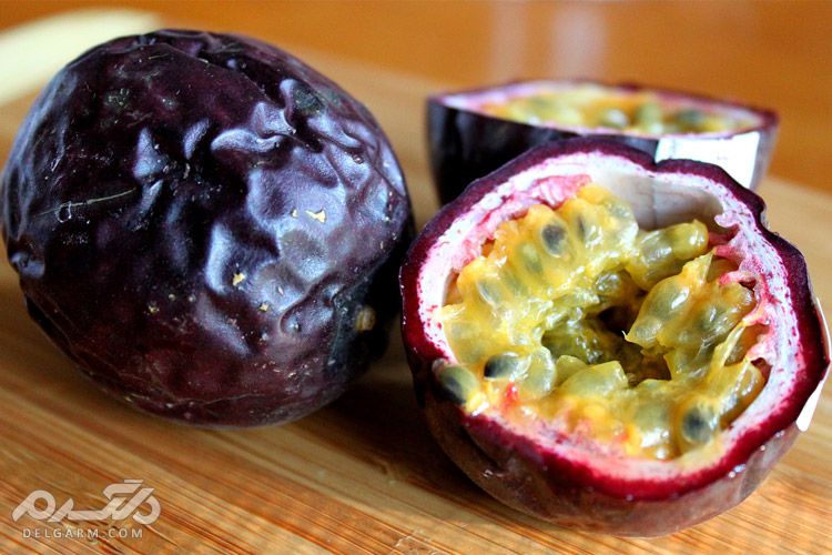  میوه پشن فروت (passion fruit)