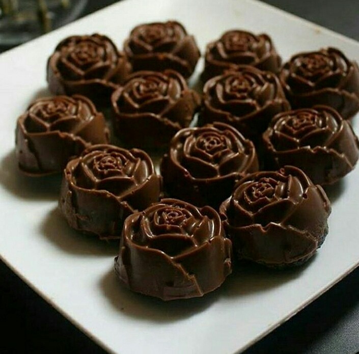 مراحل تهیه پشمک حاج عبدالله / شکلات پشمکی