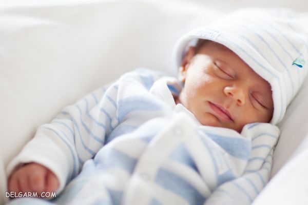 ده نکته برای حالت مناسب خوابیدن نوزاد