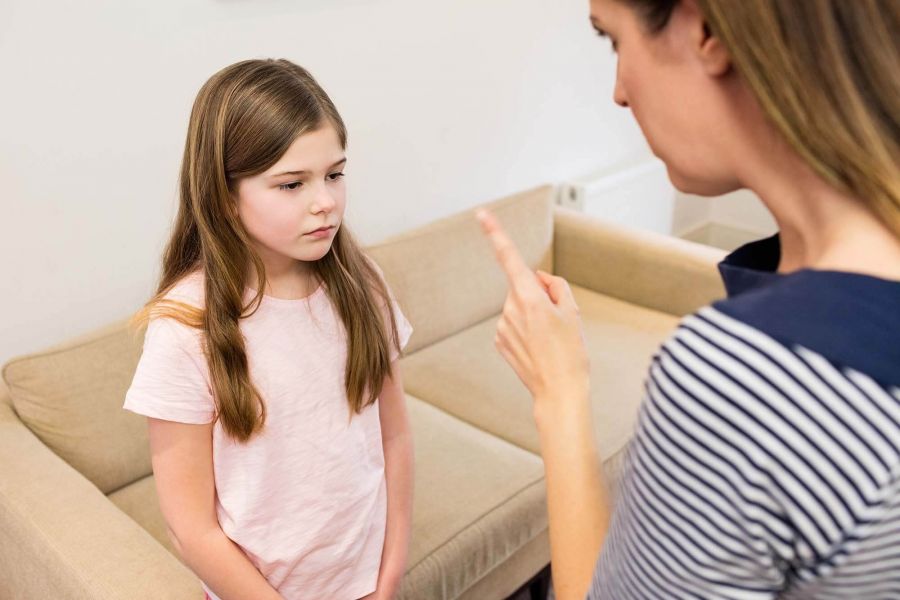 چگونه با کودک خود رفتار کنیم؟