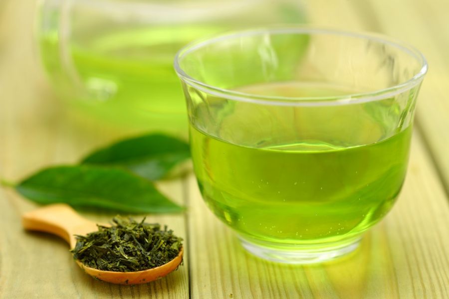 نوشیدن چای سبز در هنگام شب مضر است؟