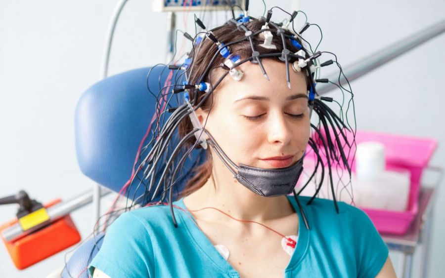 نوار مغزی یا EEG چیست؟