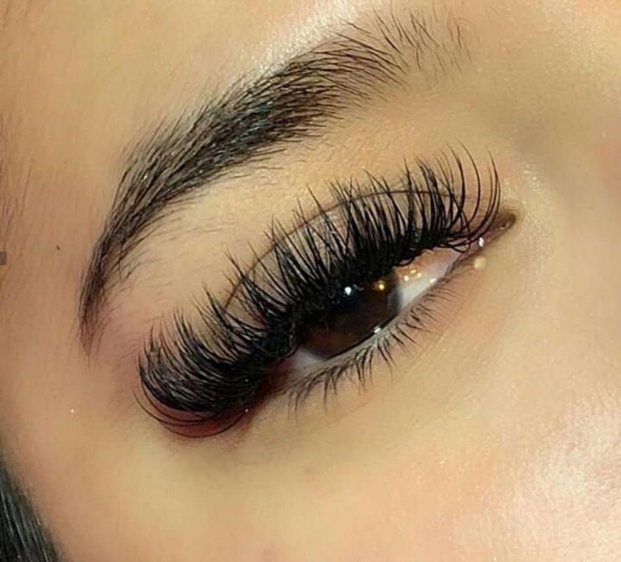 کاشت و اکستنشن مژه چه فرقی با هم دارند ؟