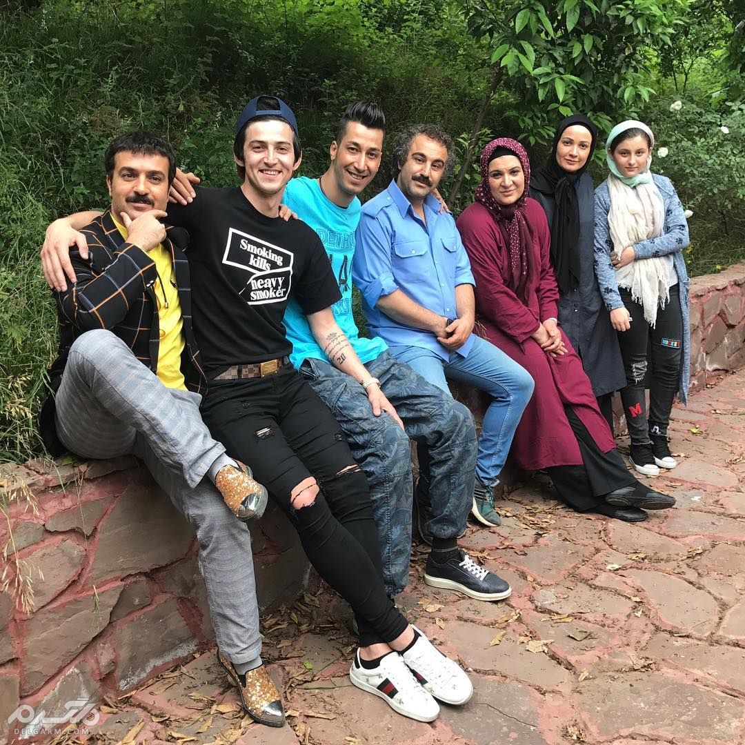 بهرام افشاری در جمع بازیگران سریال پایتخت 