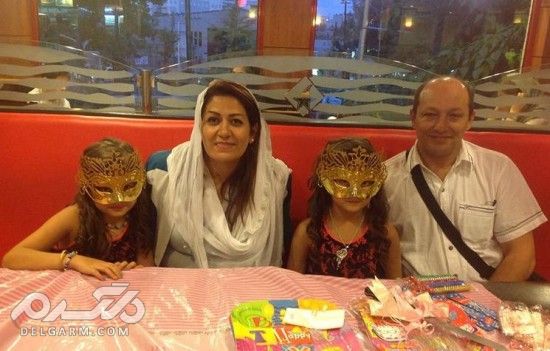 مادر و پدر سارا و نیکا اصل فرقانی