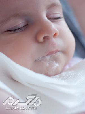 رفلاکس نوزاد در خواب