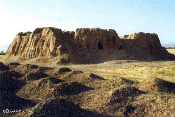 آثار تارخی