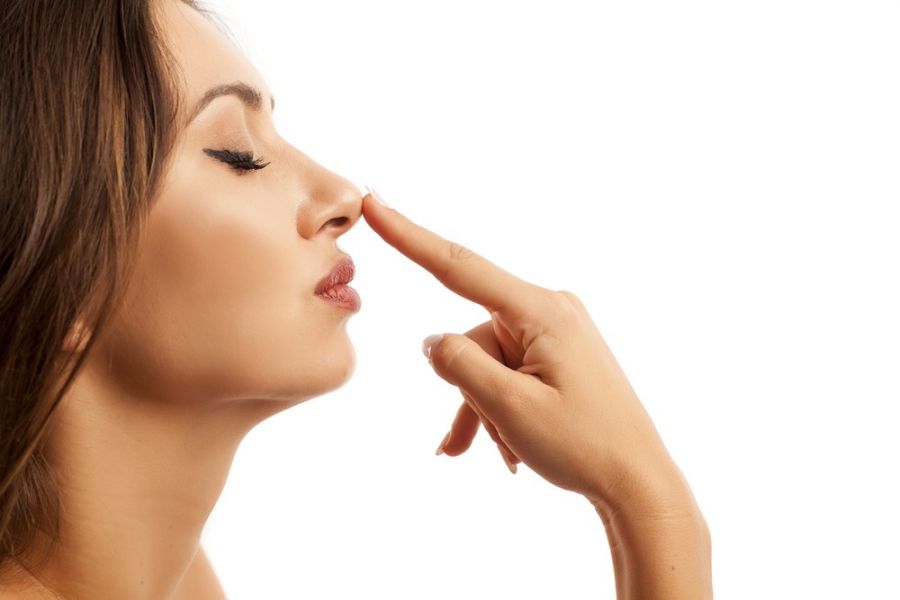 ۷ روش های اعجاب انگیز کوچک کردن بینی در طب سنتی