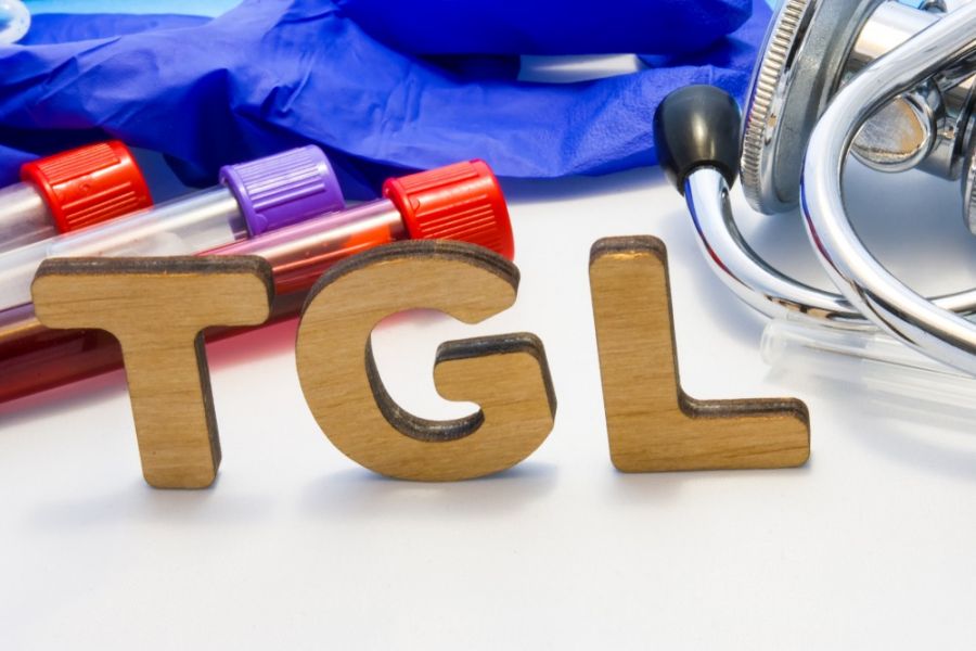خطرات بالا بودن تری گلیسیرید (triglyceride) در آزمایش خون