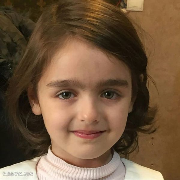 نیوشا علیپور