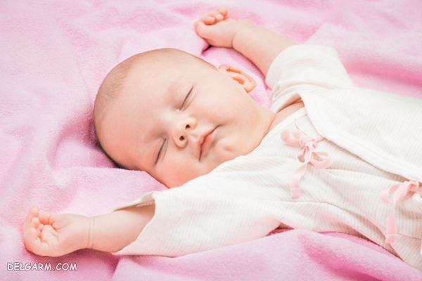 علت از خواب پریدن نوزاد