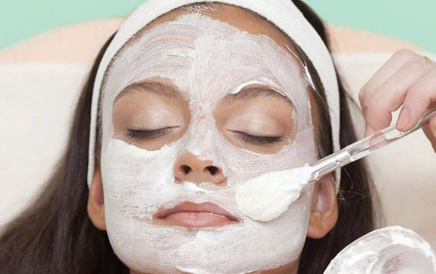انواع ماسک سفیده تخم مرغ : از روشن شدن پوست تا جوش های سر سیاه
