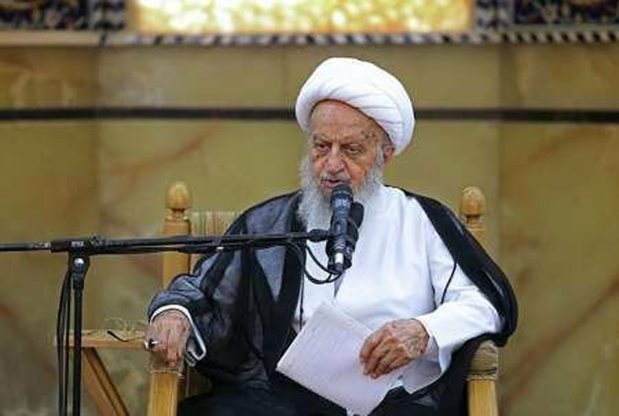 واکنش تند آیت الله مکارم شیرازی به پخش آهنگ ساسی مانکن در مدارس