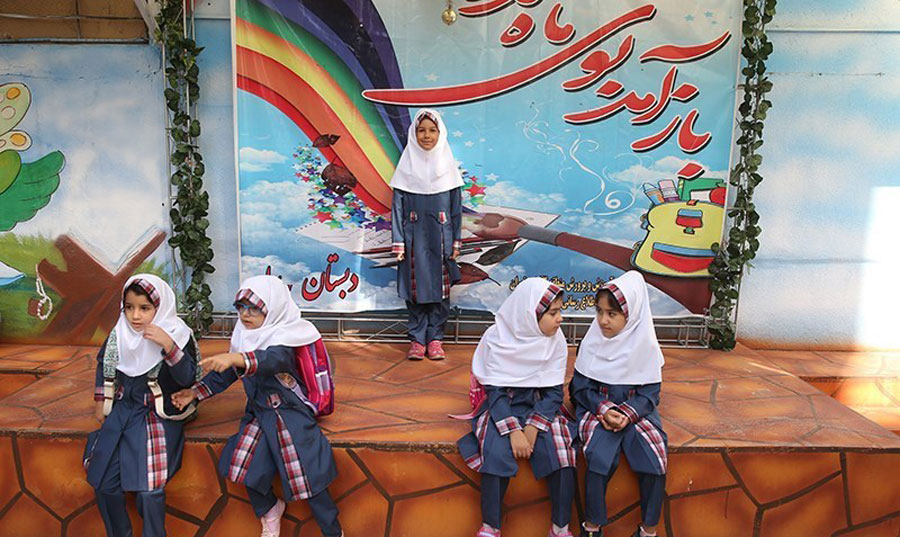 آزار جنسی دختر کلاس اولی توسط معلم مرد ۶۰ ساله در گلستان