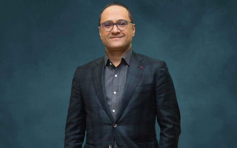 هومن برق نورد به تئاتر رامبد جوان پیوست