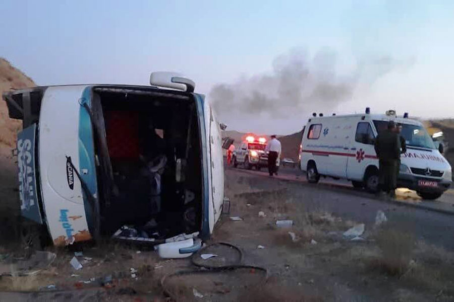علت واژگونی اتوبوس کارکنان شرکت نفت در ماهشهر