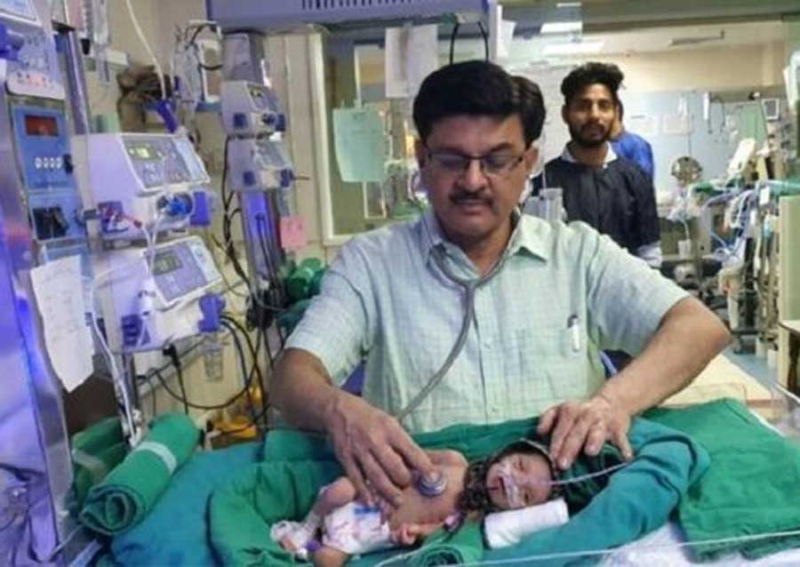 نوزادی که پس از ۴ روز زنده از قبر بیرون آمد!