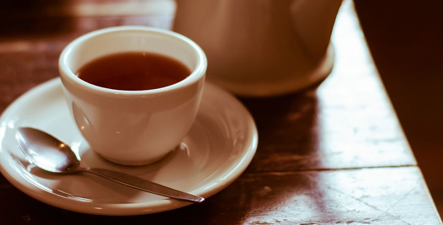 خواص بی نظیر مصرف چایی با کشمش