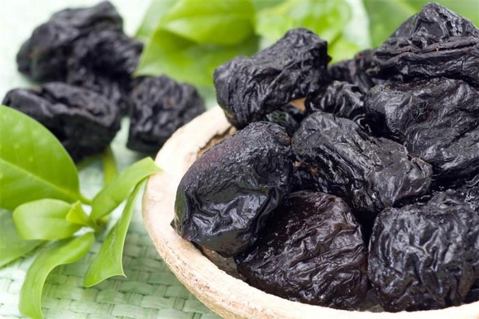 فواید و خواص آلو خشک برای بدن