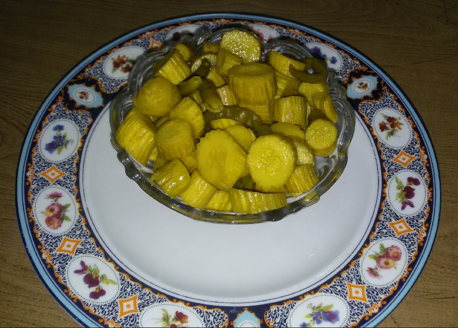 طرز تهیه ترشی خیار چنبر