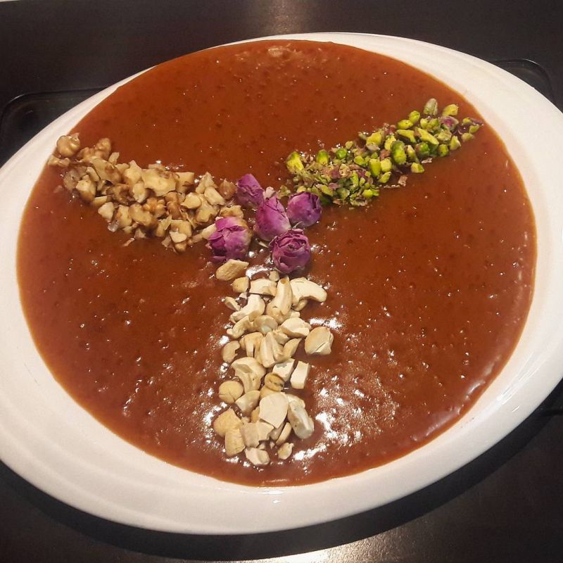 طرز تهیه چند نوع حلوای مجلسی به همراه رازهای خوشمزهتر شدن آن