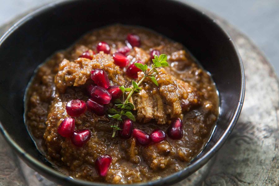 طرز تهیه خورشت انار مسما مناسب برای شب یلدا