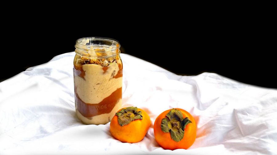 دسر پاییزی کرم خرمالو و طرز تهیه آن