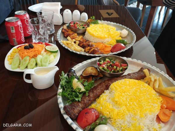  رستوران شاندیز اصفهان 