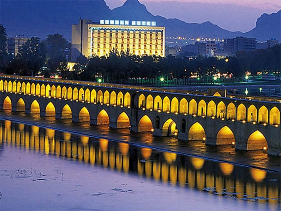 معرفی ۱۰ هتل ارزان قیمت اصفهان مناسب سفرهای نوروزی